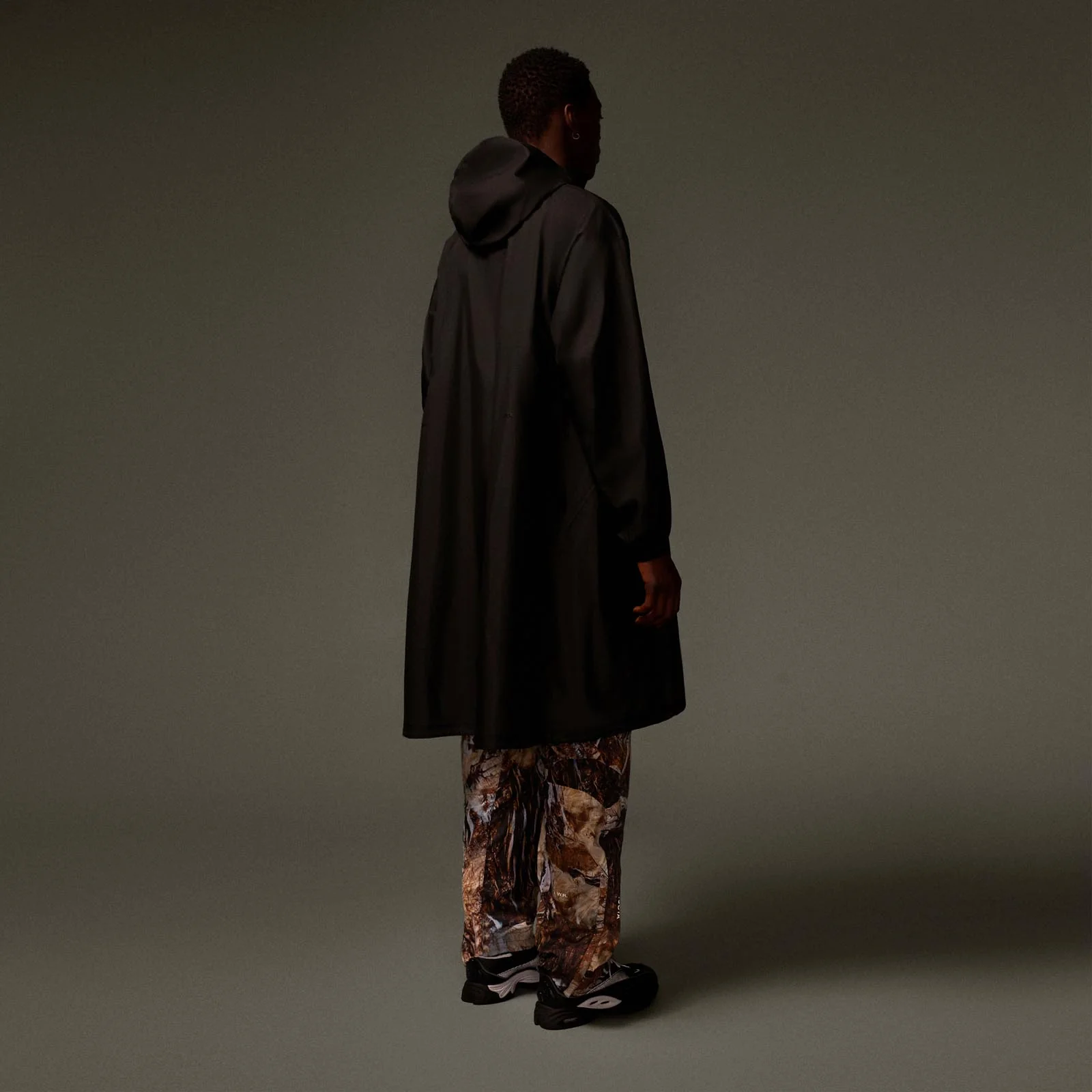Long Unisex Lightweight Shell Jacket - Image 6