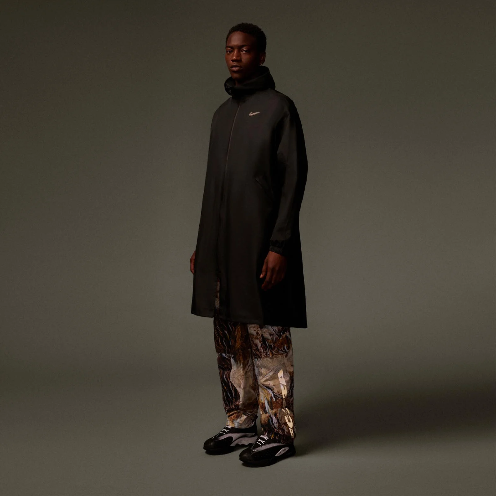 Long Unisex Lightweight Shell Jacket - Image 4